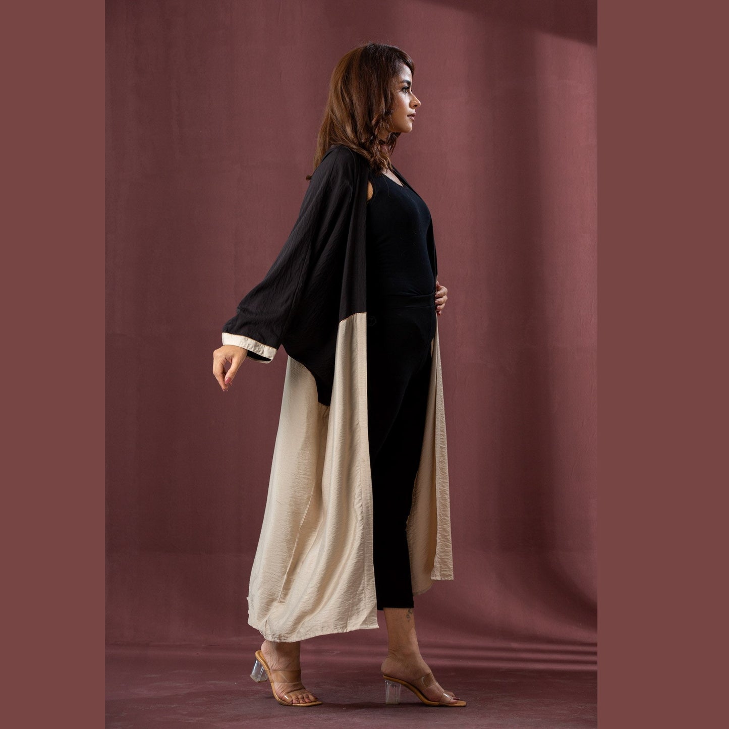 LADIES SHRUG-BLACK