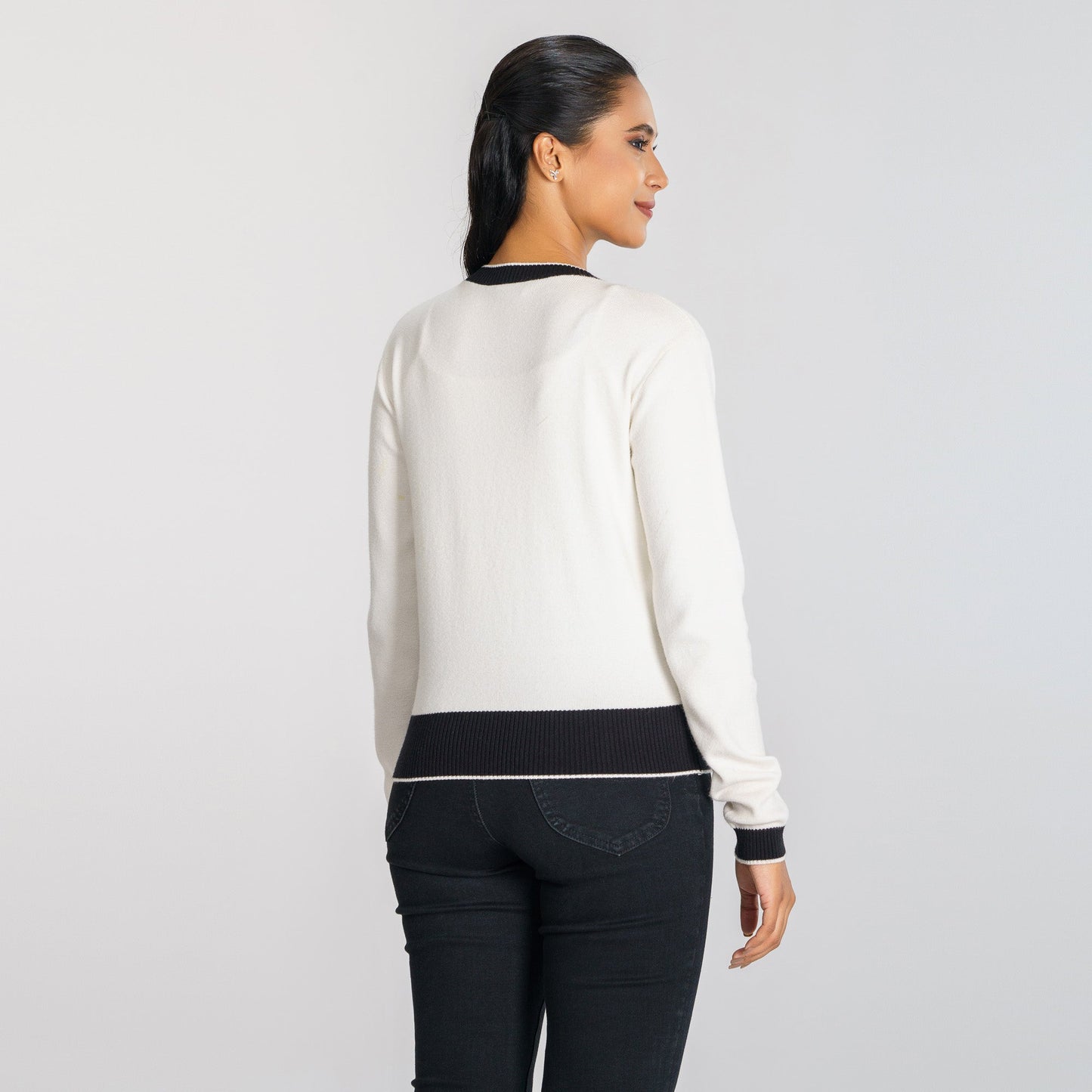 LADIES CARDIGAN-WHITE/BLACK