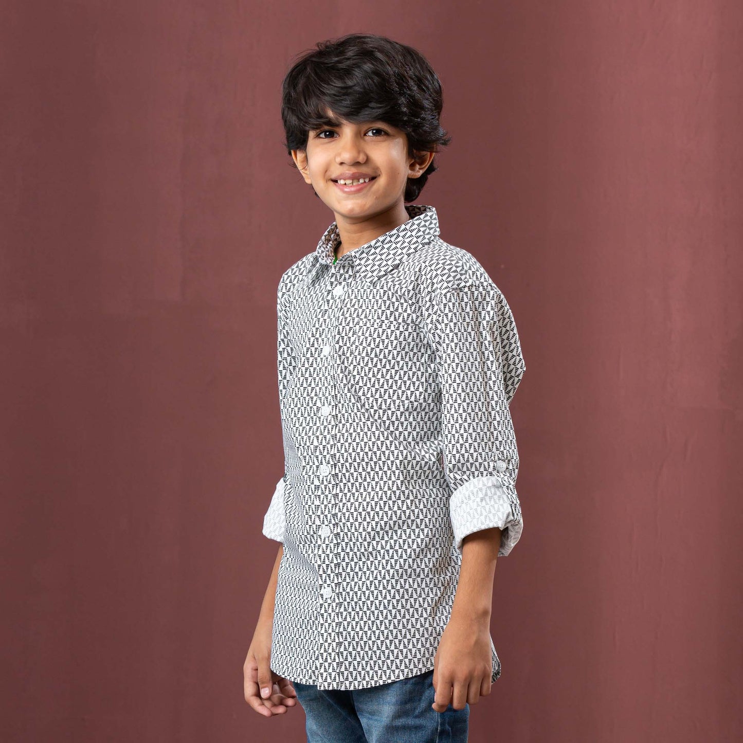 BOYS L/S SHIRT-WHITE/BLACK