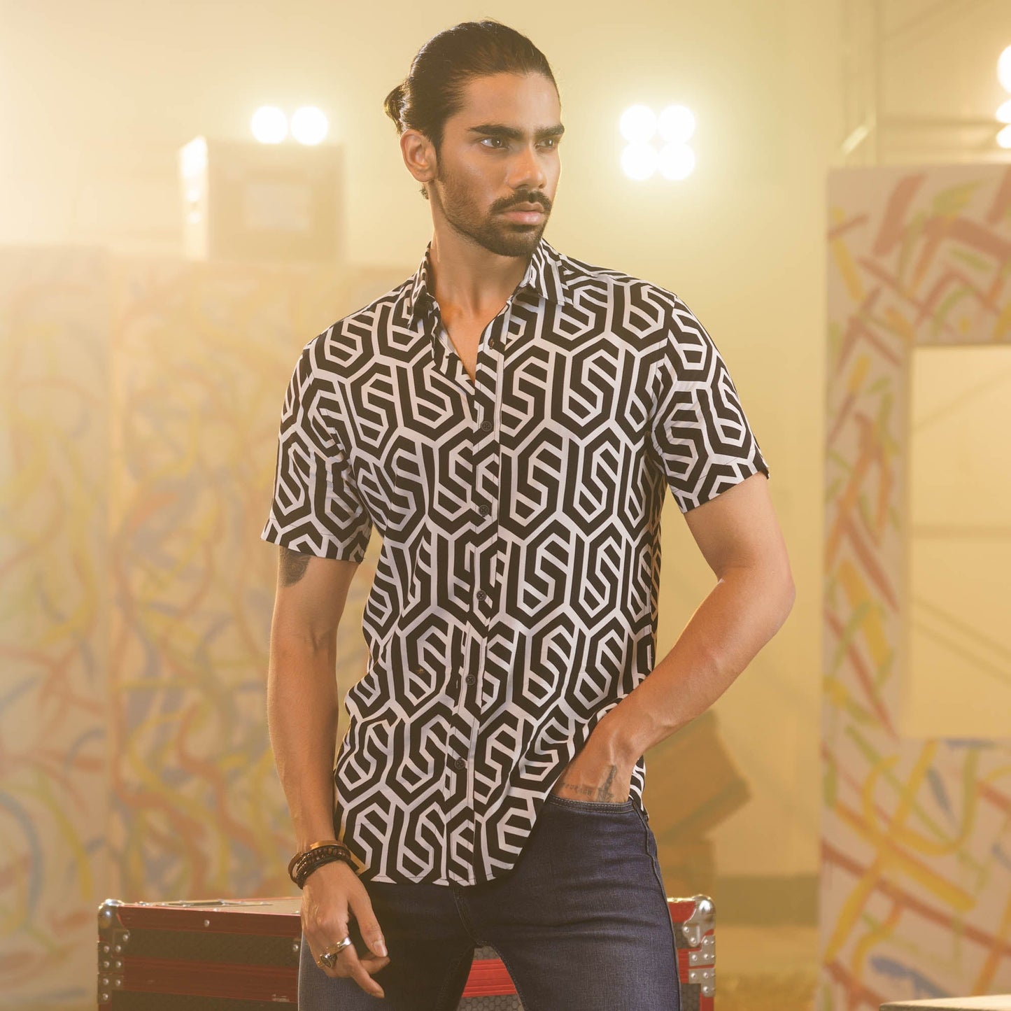 Men's Black-White Print Shirt