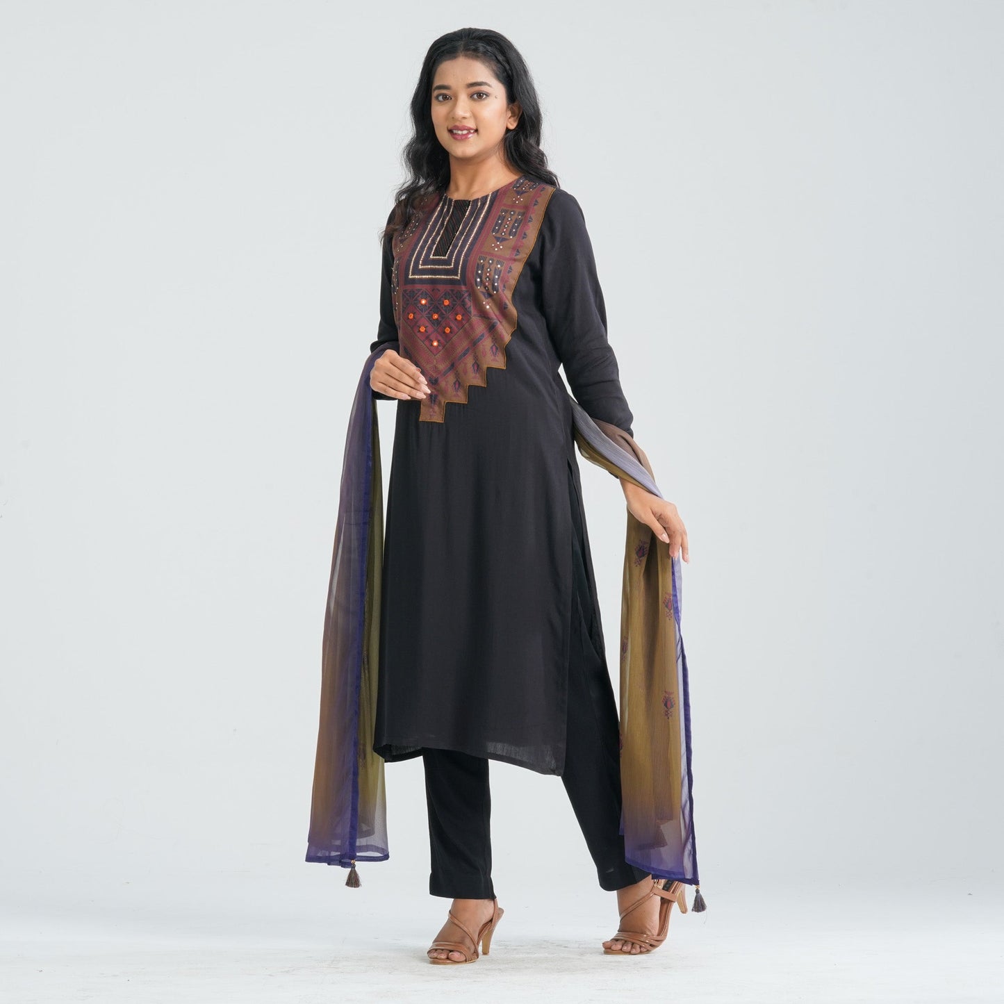 Women Mix Blended Three Piece Set