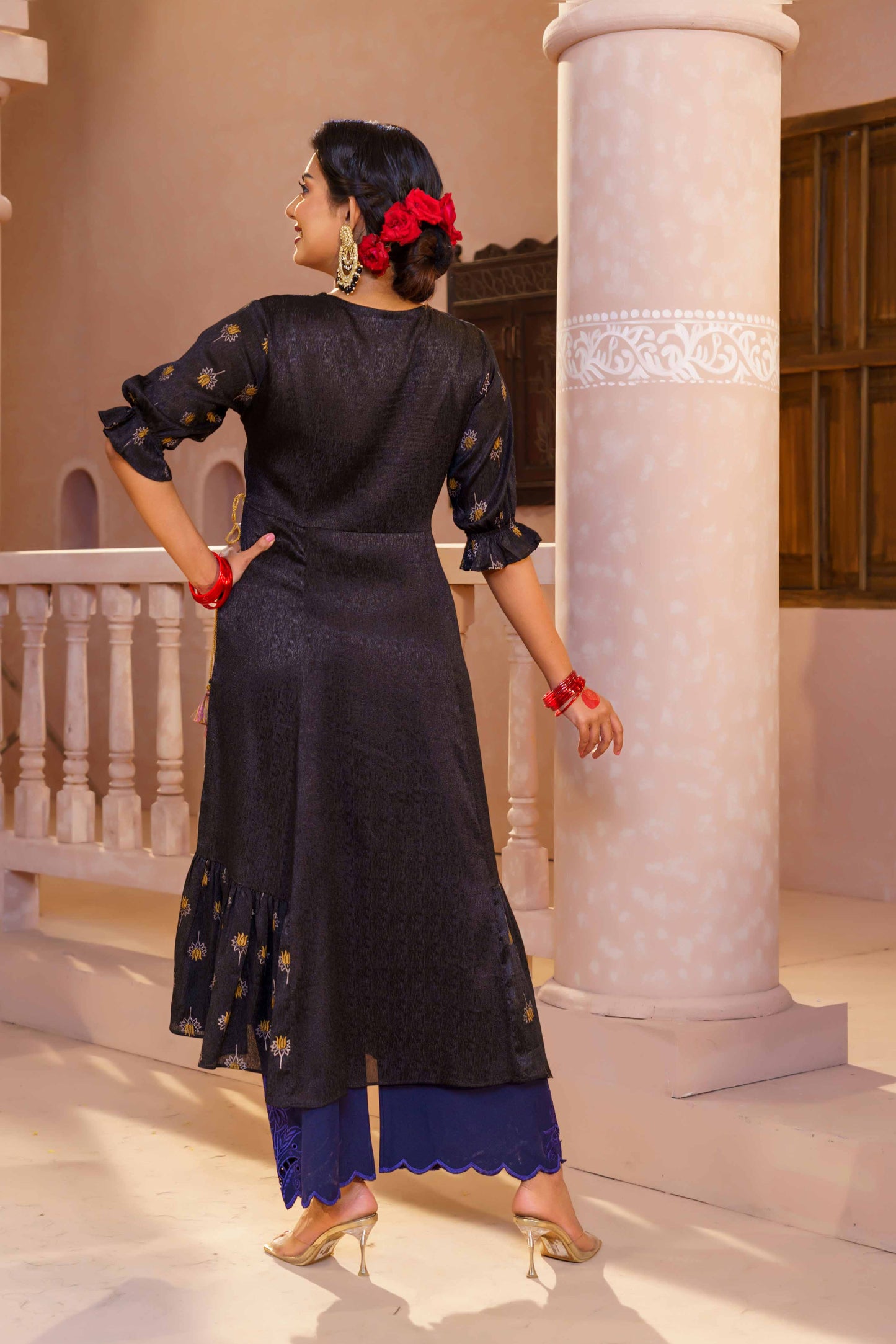 ETHNIC HIGH RANGE KURTI-BLACK