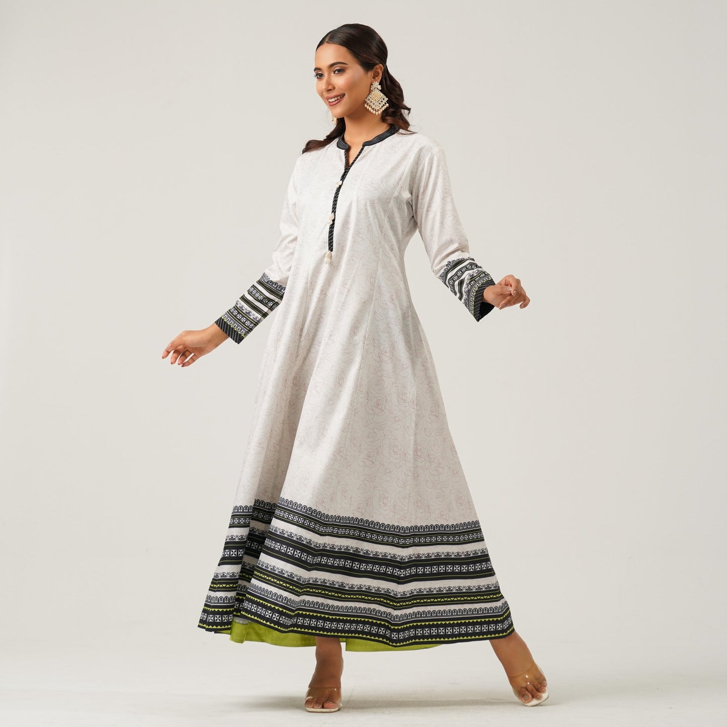 Womens White Black Gown