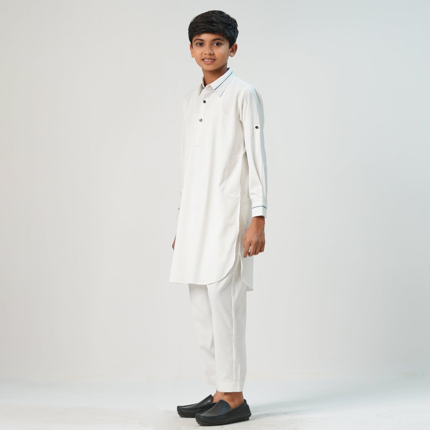 Boys white Basic Kabli