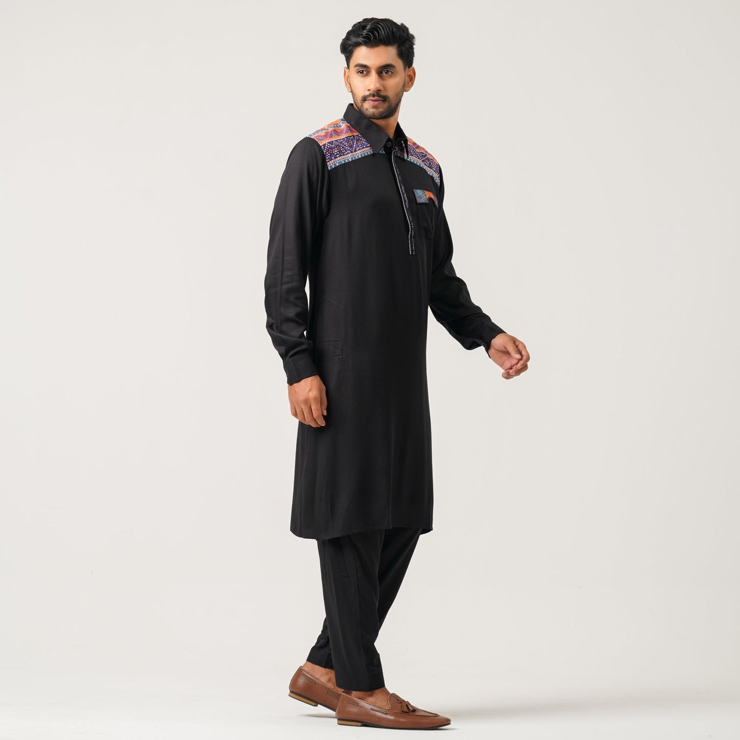 Mens Black Kabli