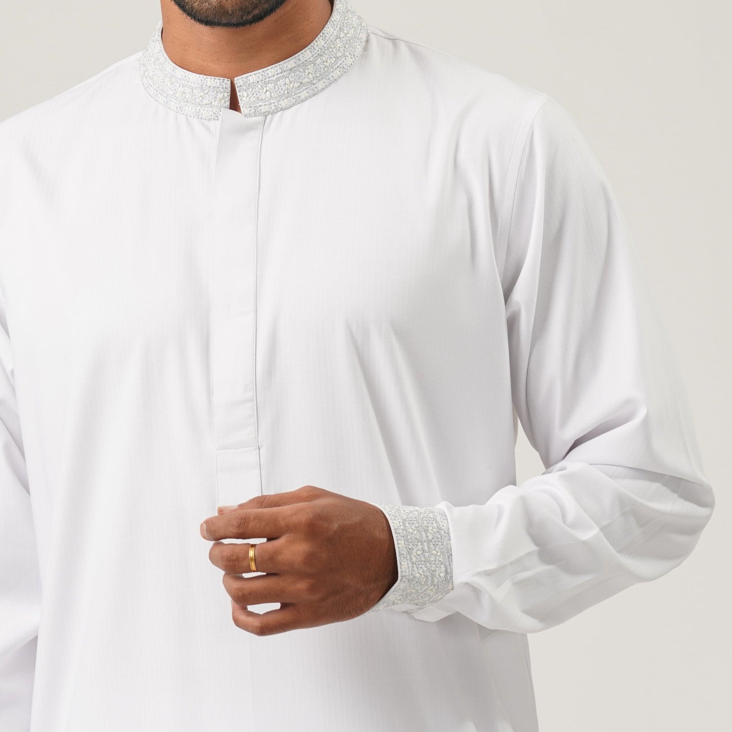 Mens White Kabli