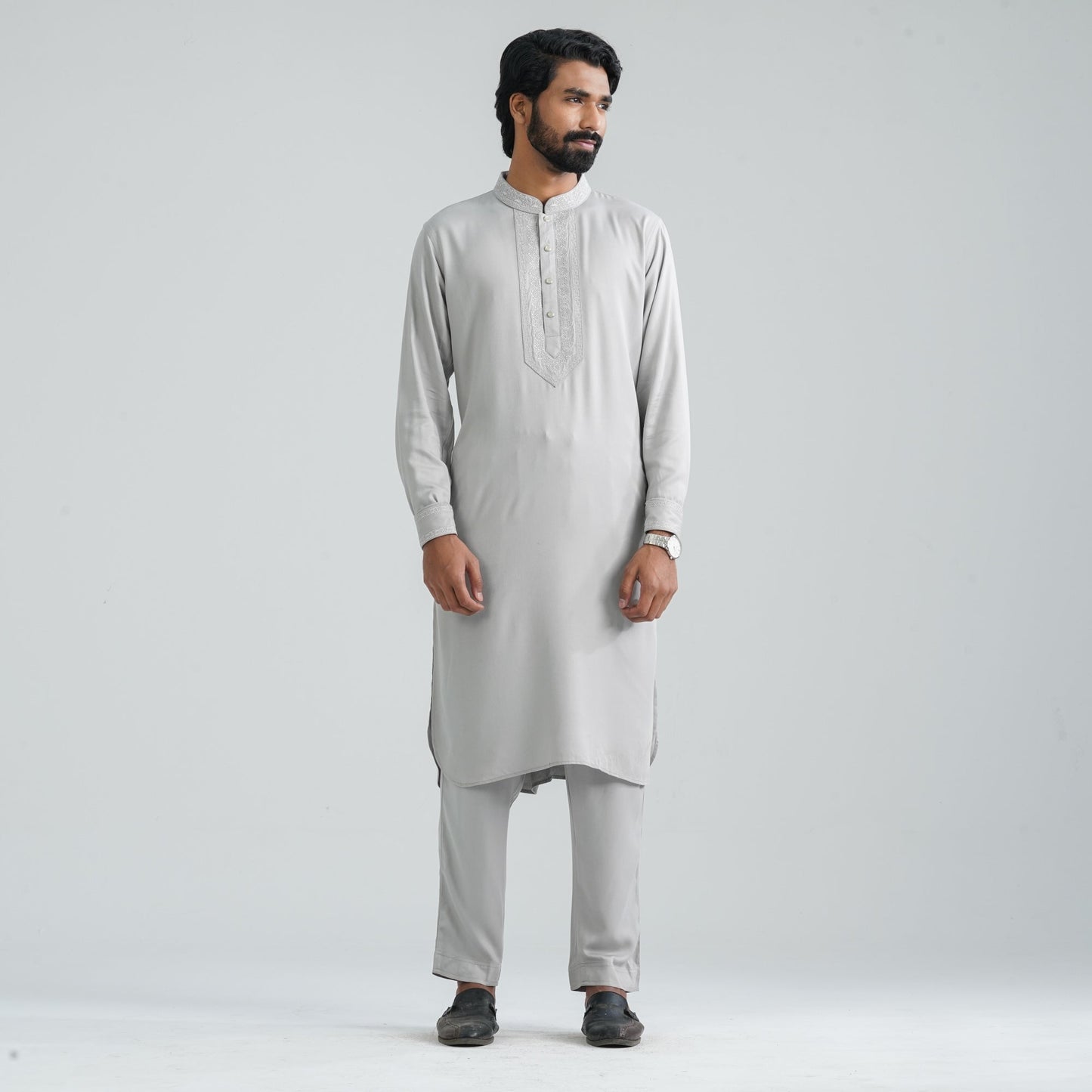 Men’s Silver Embroidered Kabli