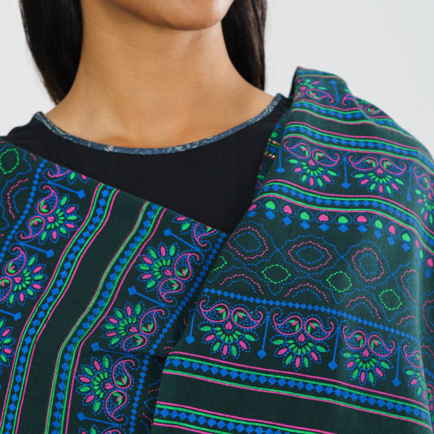 Womens Green Ethnic Shawl