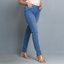 Load image into Gallery viewer, LADIES DENIM- BLUE
