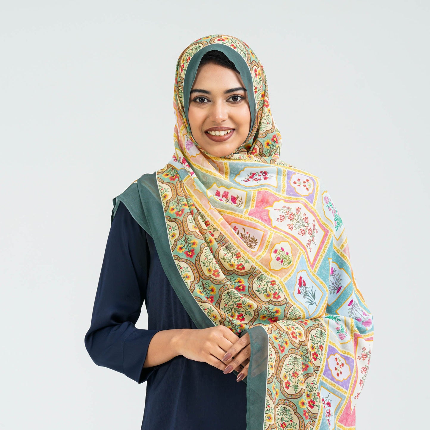Womenâ€™s Multicolor Georgette Scarf
