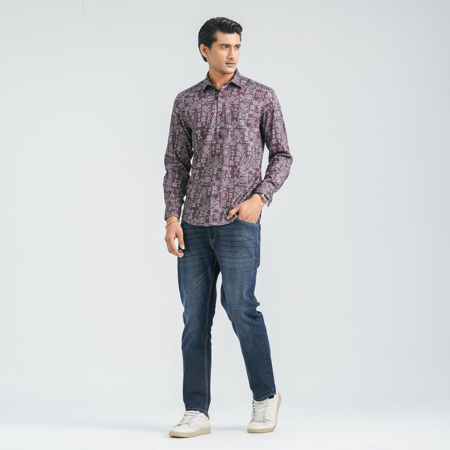 Menâ€™s Maroon Casual Shirt