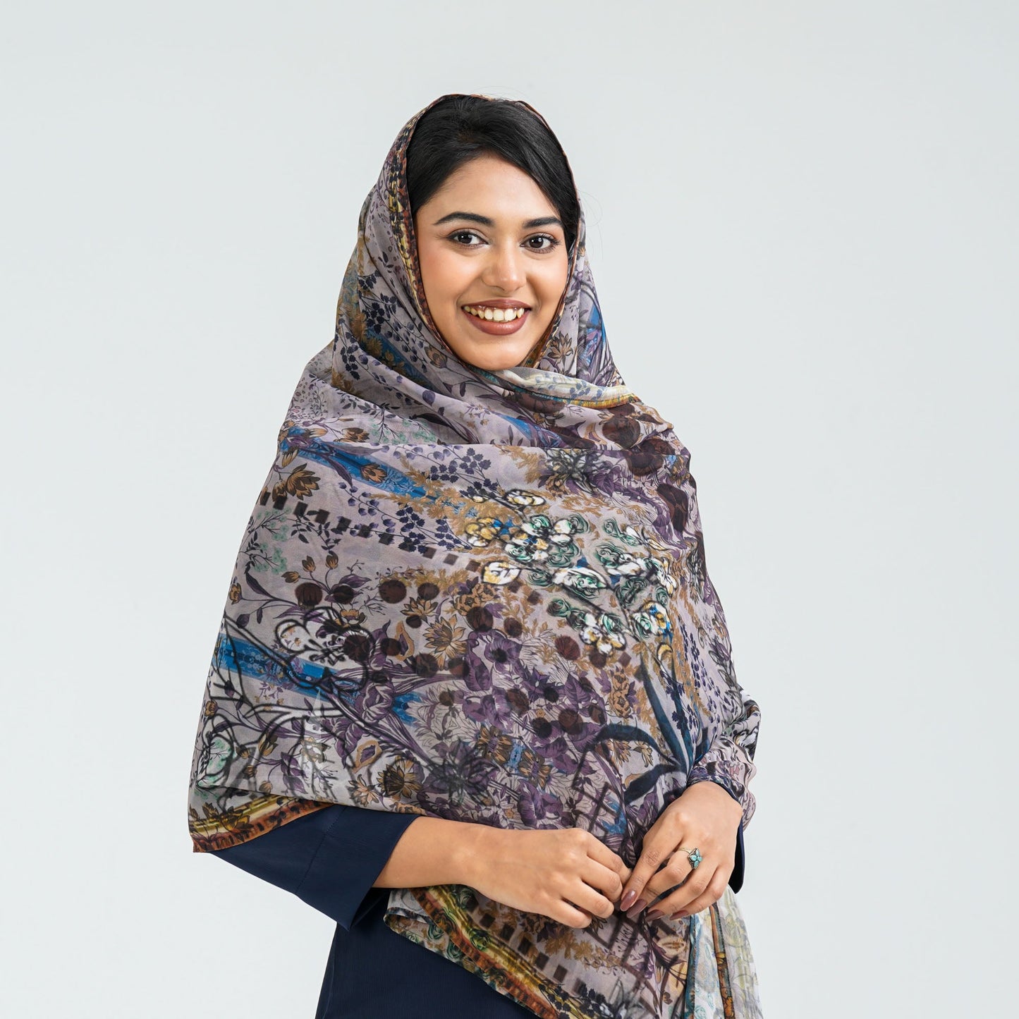 Womenâ€™s Multicolor Georgette Scarf
