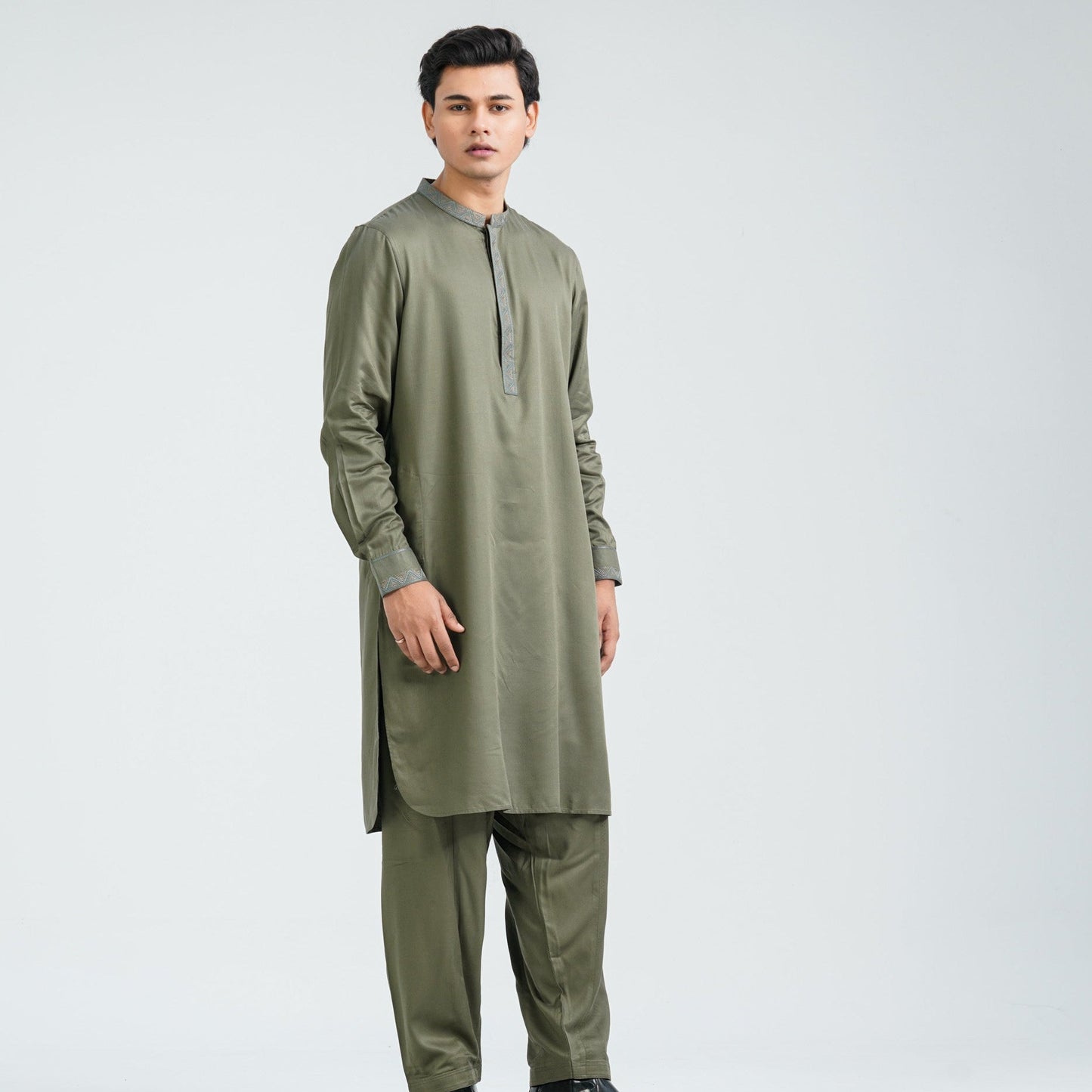 Men's Embroidery Bottle Green Kabli Set