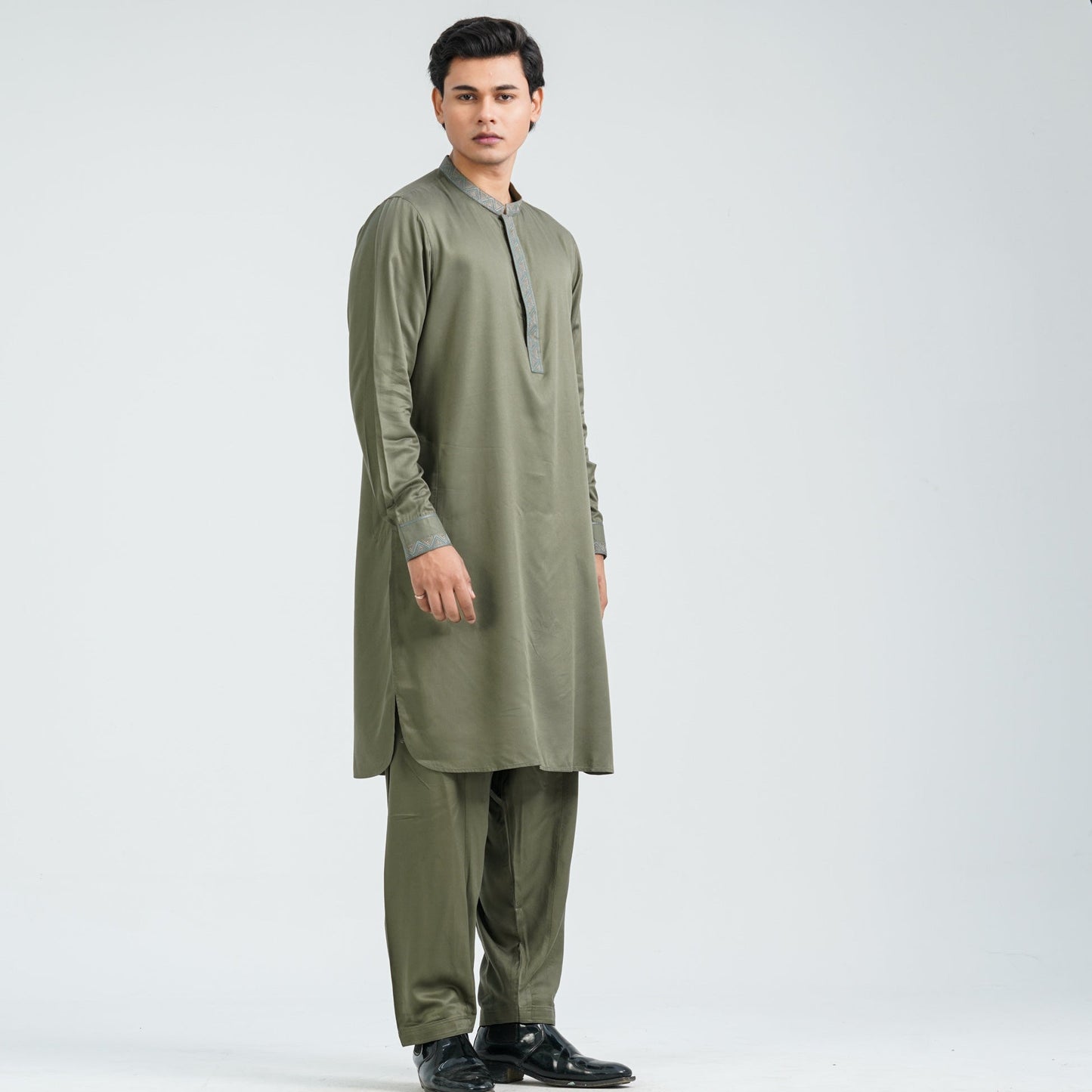 Men's Embroidery Bottle Green Kabli Set