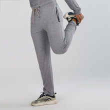 Load image into Gallery viewer, Men&#39;s Gray Melange Joggers
