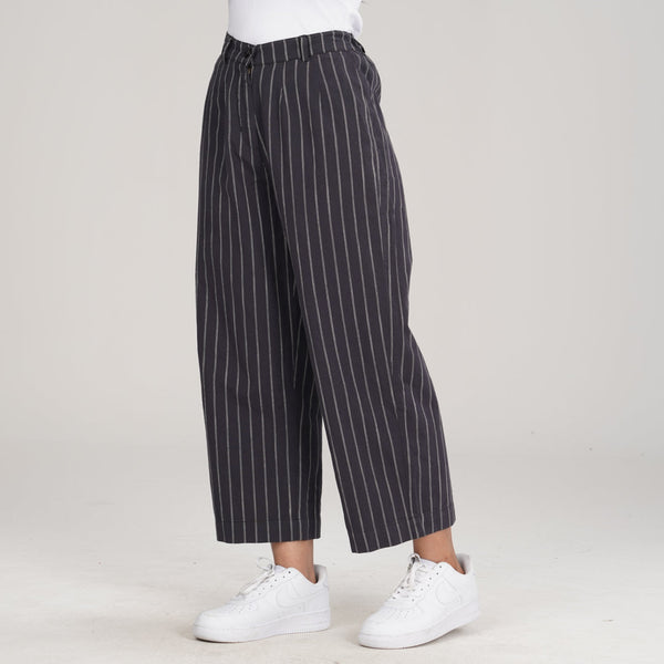 WOMEN'S BLACK STRIP PANT