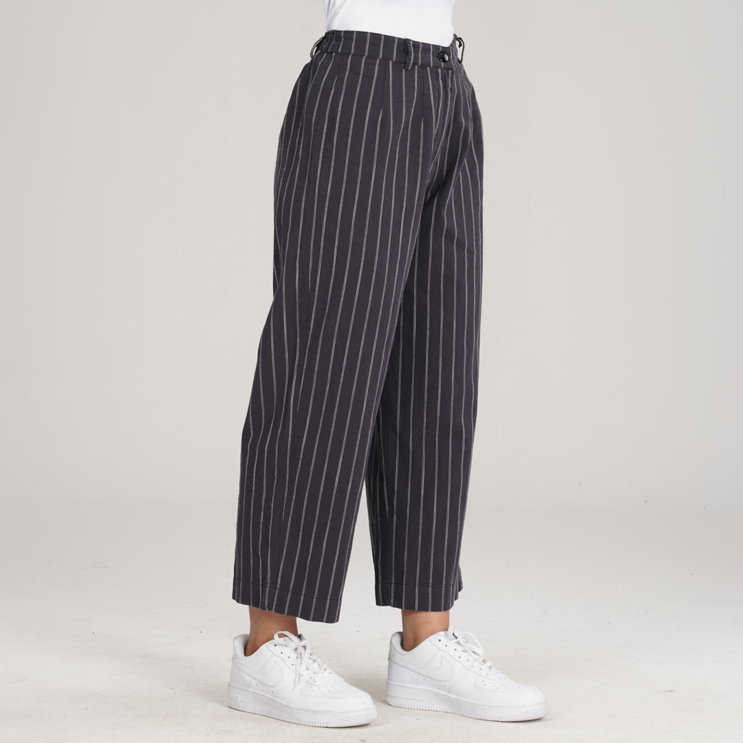 Women Black Stripe Pant