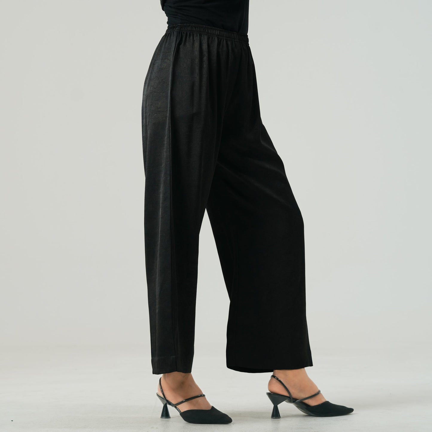 Womens Black Bottom