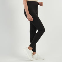 Load image into Gallery viewer, Women&#39;s Black Printed Leggings
