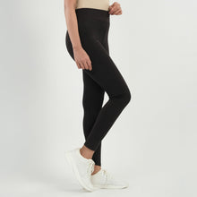 Load image into Gallery viewer, Women&#39;s Black Printed Leggings
