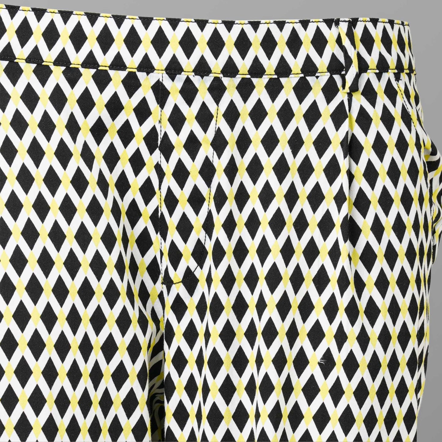 Women Black & Yellow Pant