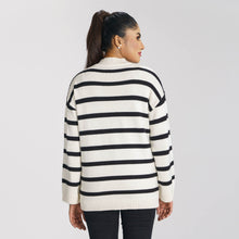 Load image into Gallery viewer, Women’s Black &amp; White Pullover
