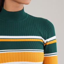 Load image into Gallery viewer, Women’s Green &amp; Mustard Pullover
