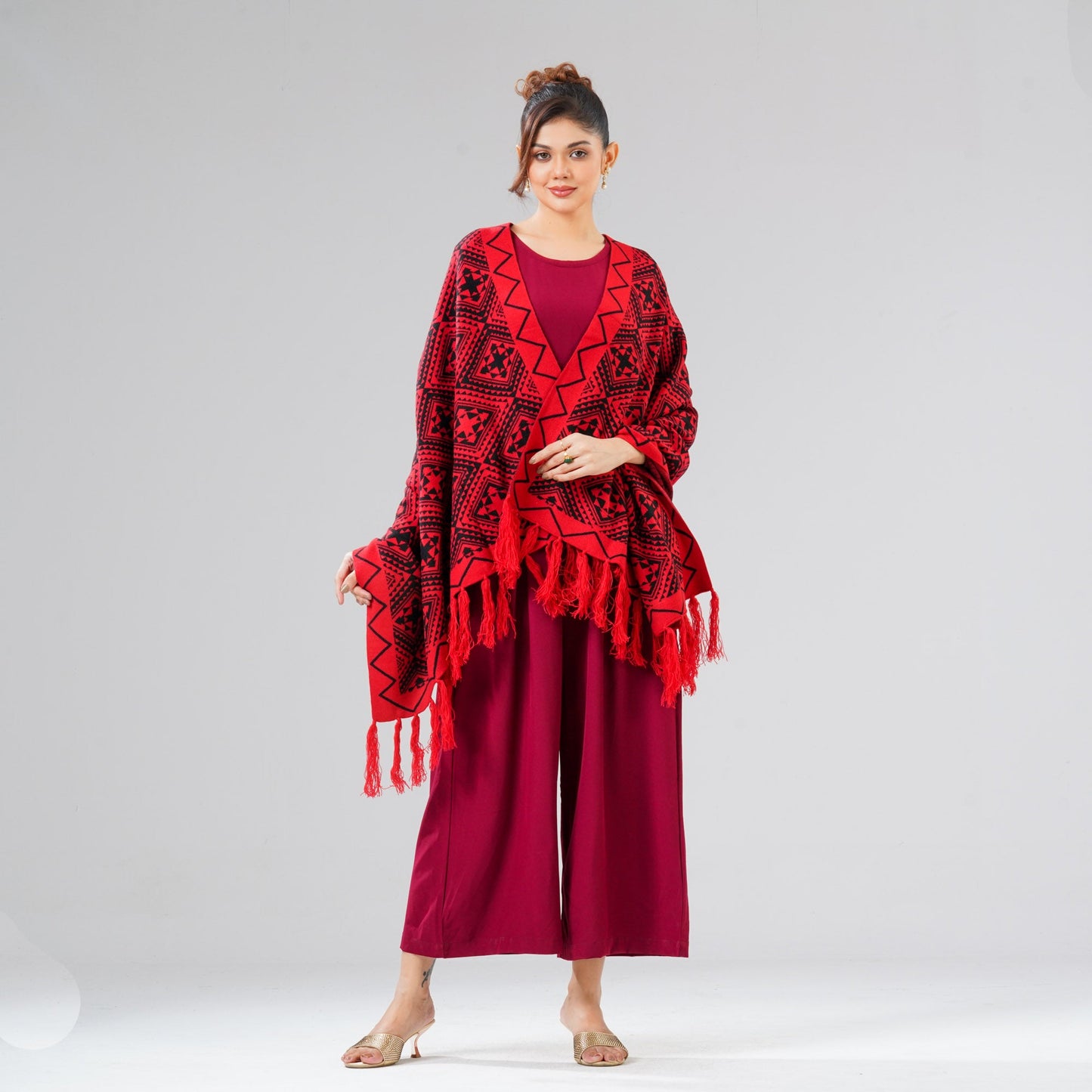 Womens Black & Red Shawl