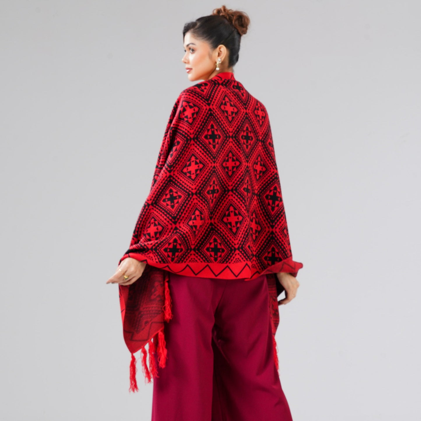 Womens Black & Red Shawl