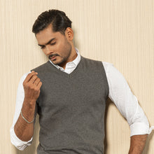 Load image into Gallery viewer, Mens Winter Vest- Grey Melange
