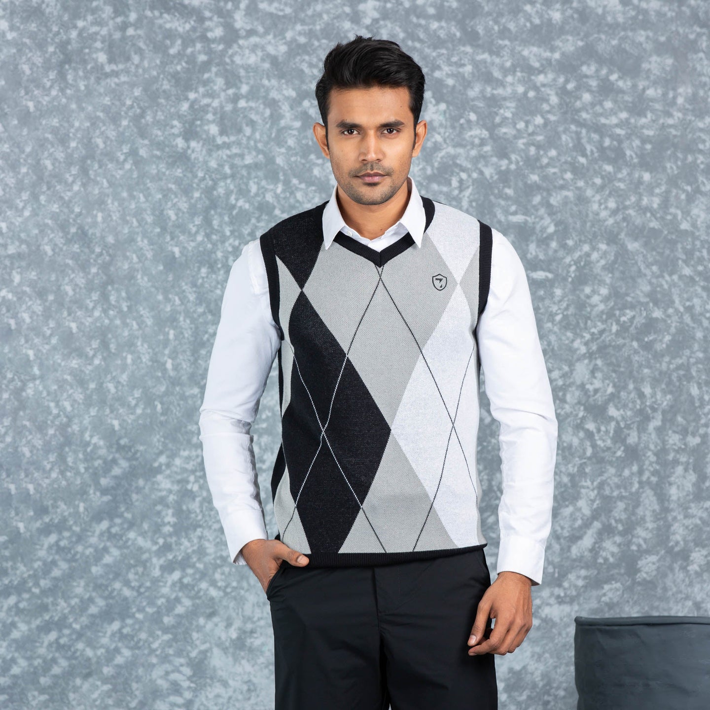 MENS VEST- GREY