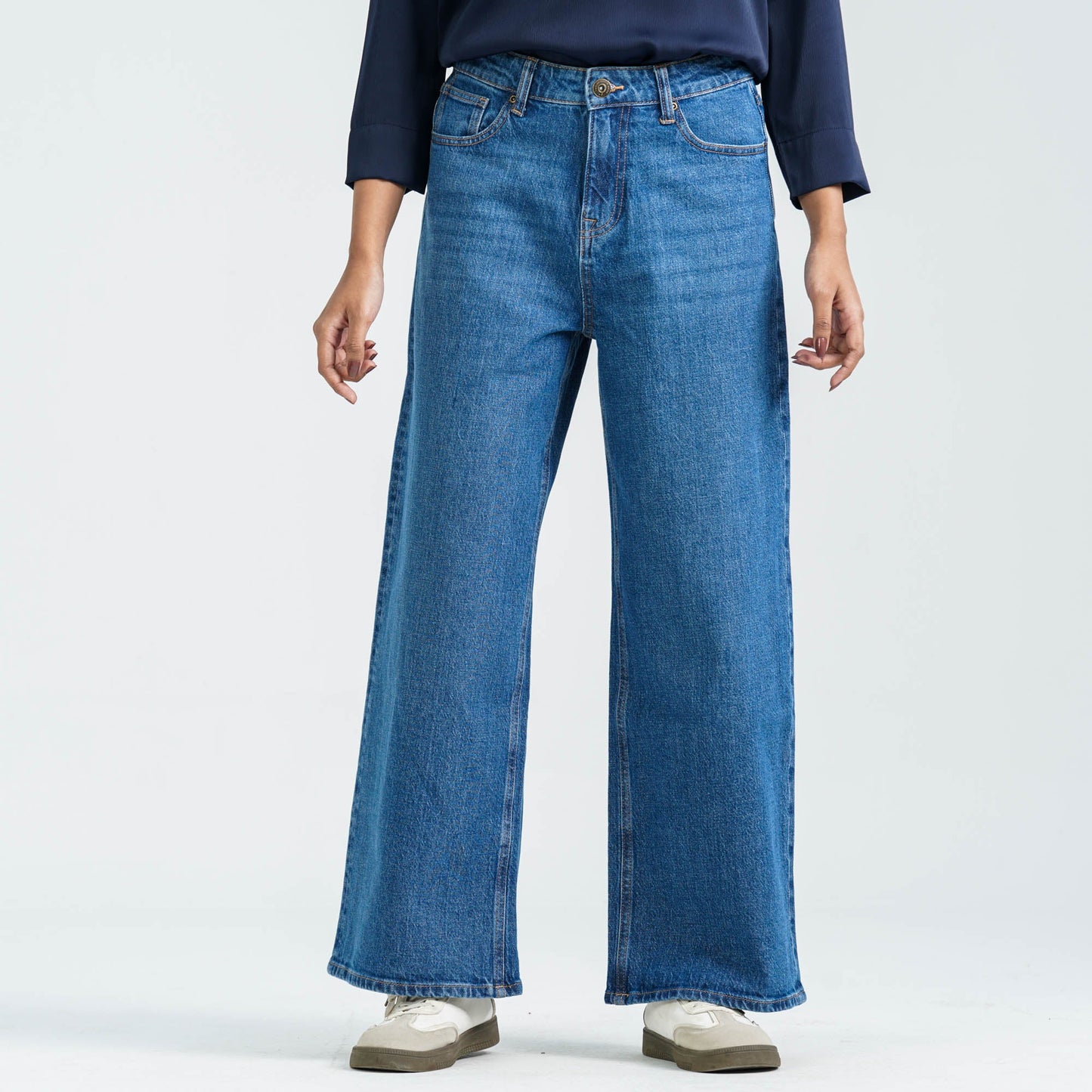 Womenâ€™s Mid Blue Denim Pant
