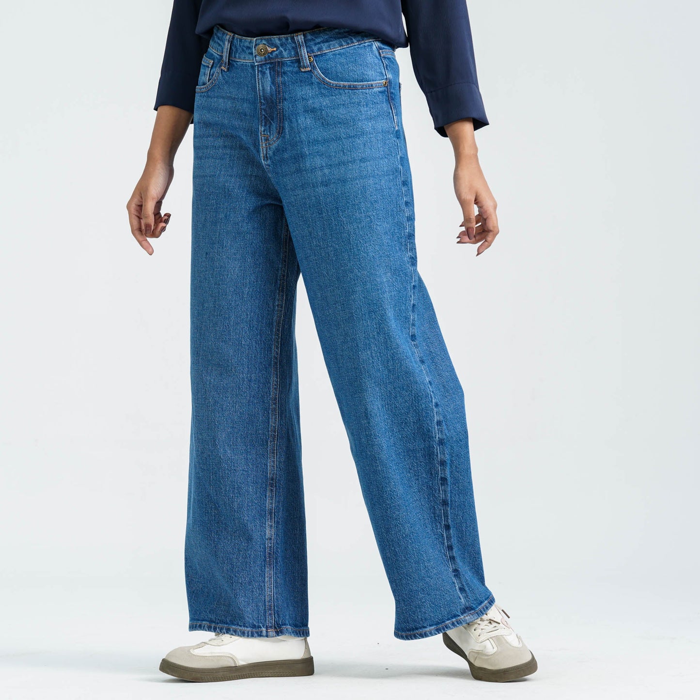 Womenâ€™s Mid Blue Denim Pant