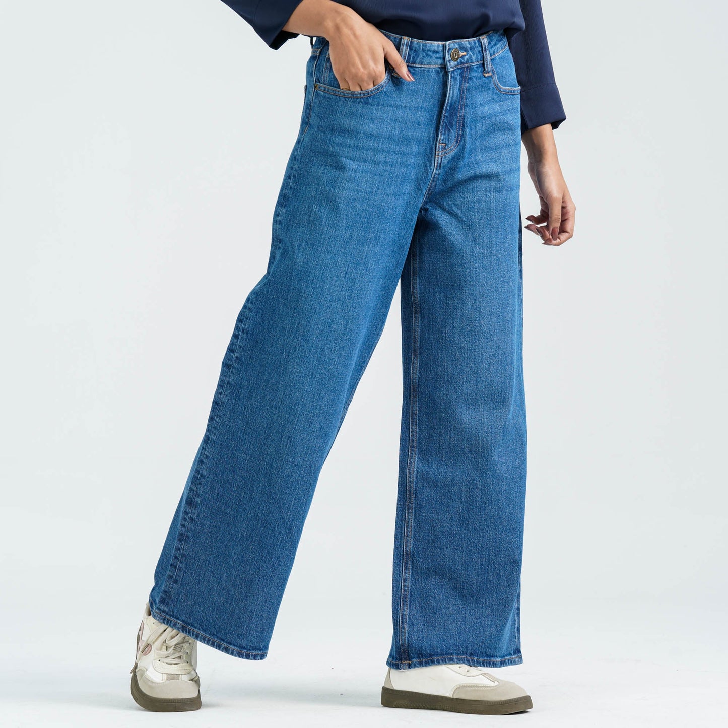 Womenâ€™s Mid Blue Denim Pant