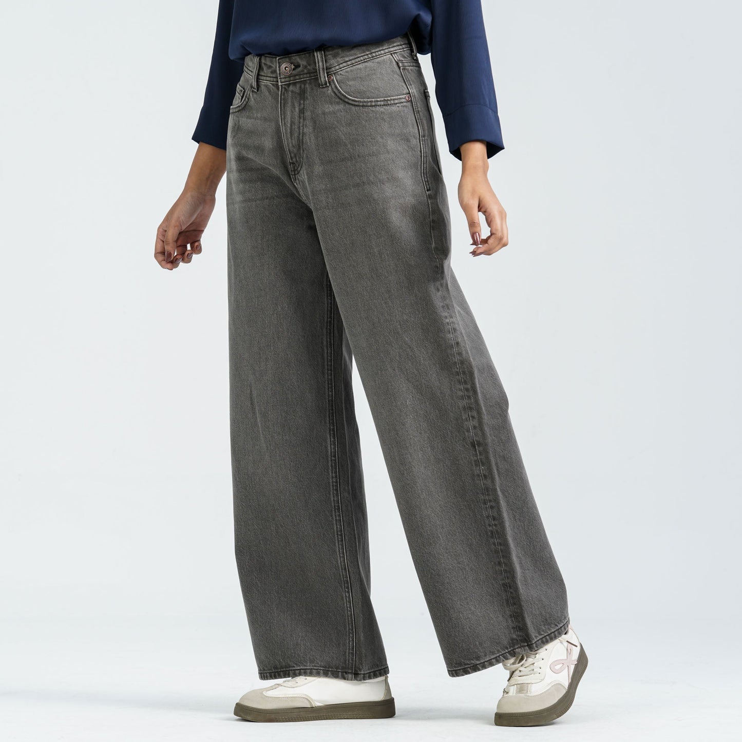 Womenâ€™s Light Grey Denim Pant
