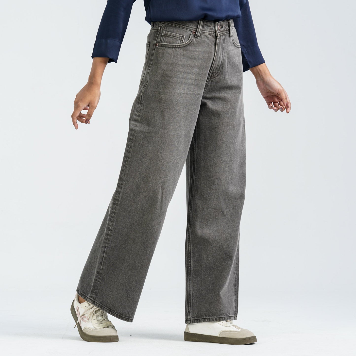 Womenâ€™s Light Grey Denim Pant
