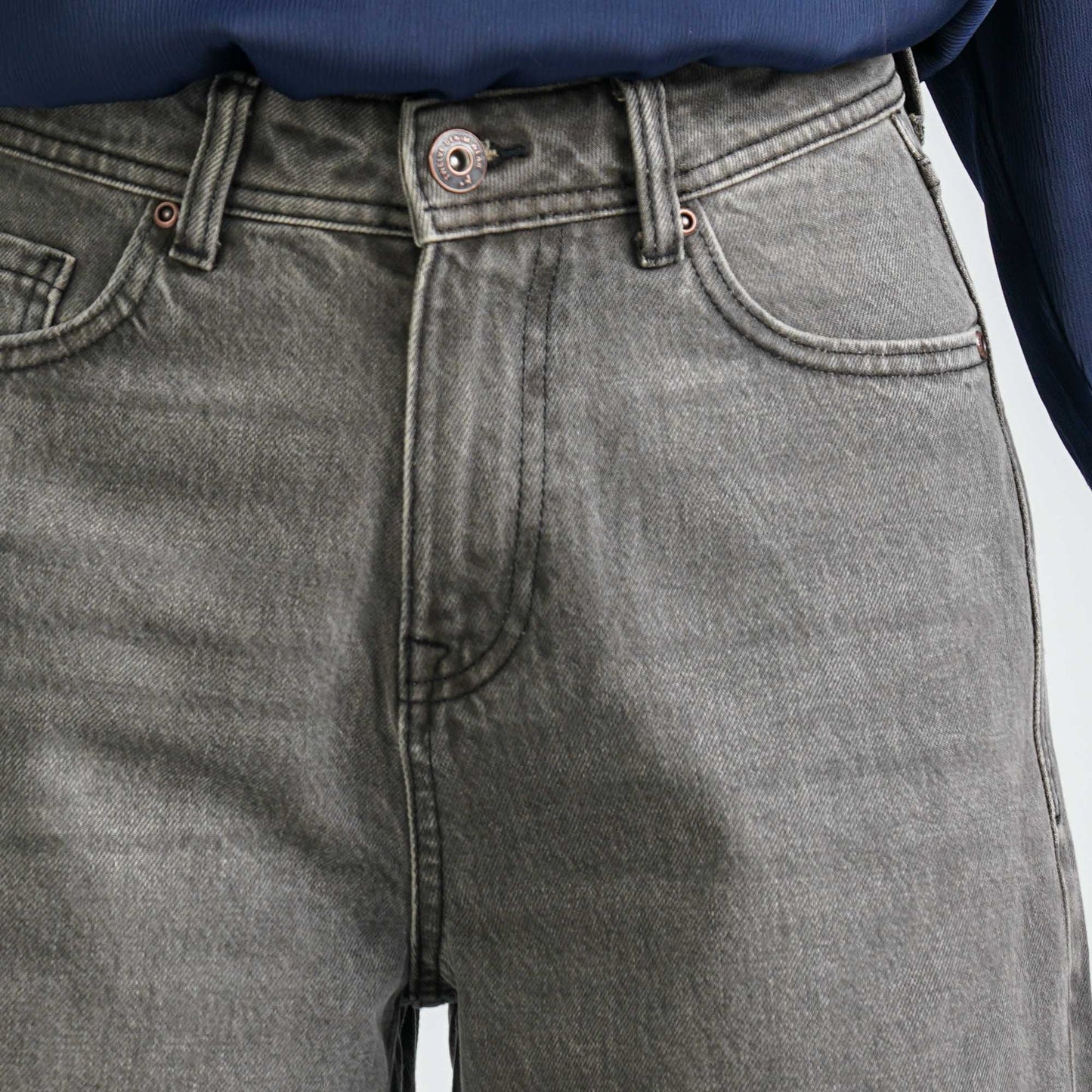Womenâ€™s Light Grey Denim Pant