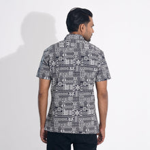 Load image into Gallery viewer, Men&#39;s Black Printed Cotton Shirt
