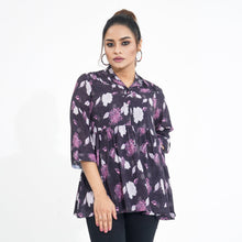 Load image into Gallery viewer, Womens Printed Top
