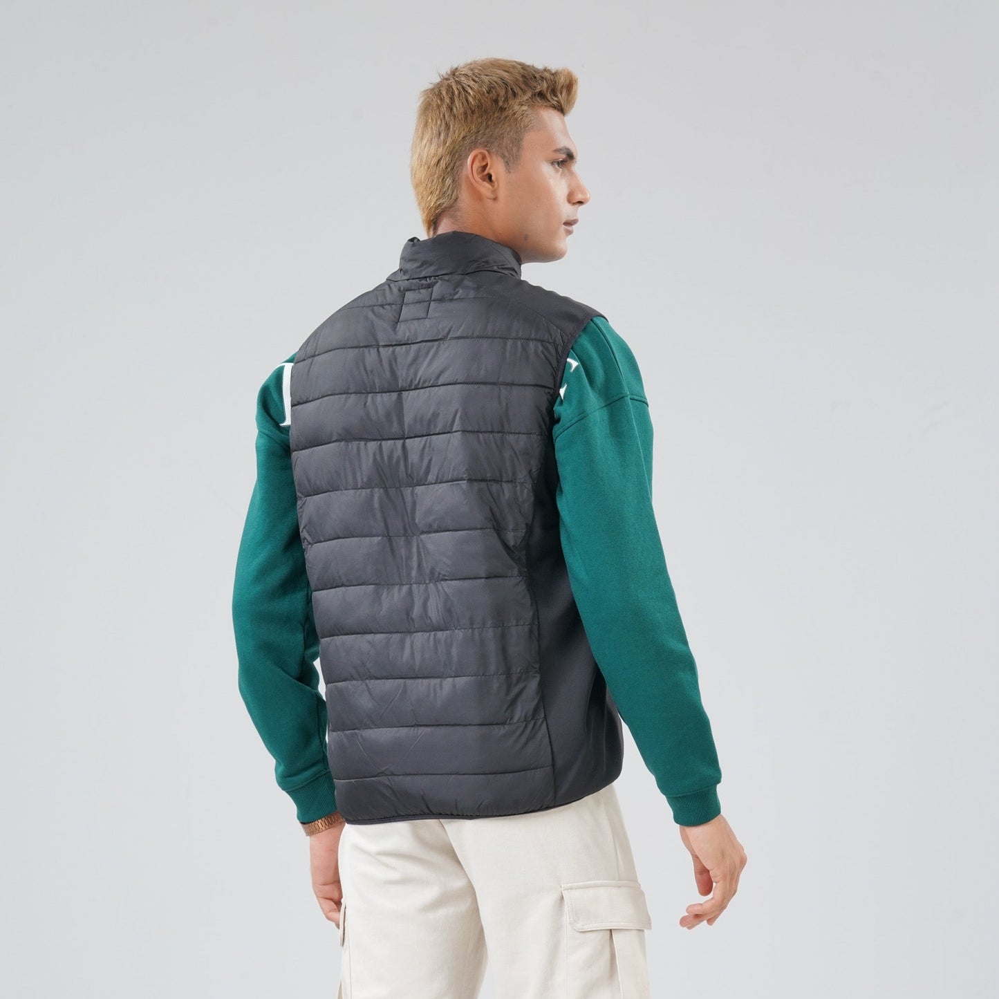 Men Sleeveless Black Jacket