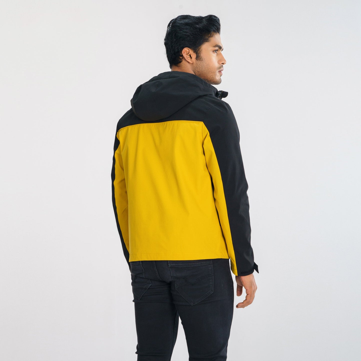 Men’s Yellow & Black Windbreaker