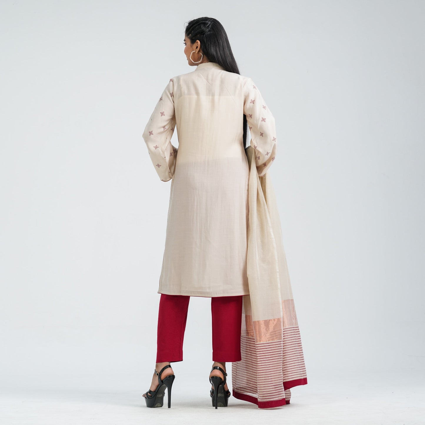 Womenâ€™s Silk Embroidery Three Piece Set