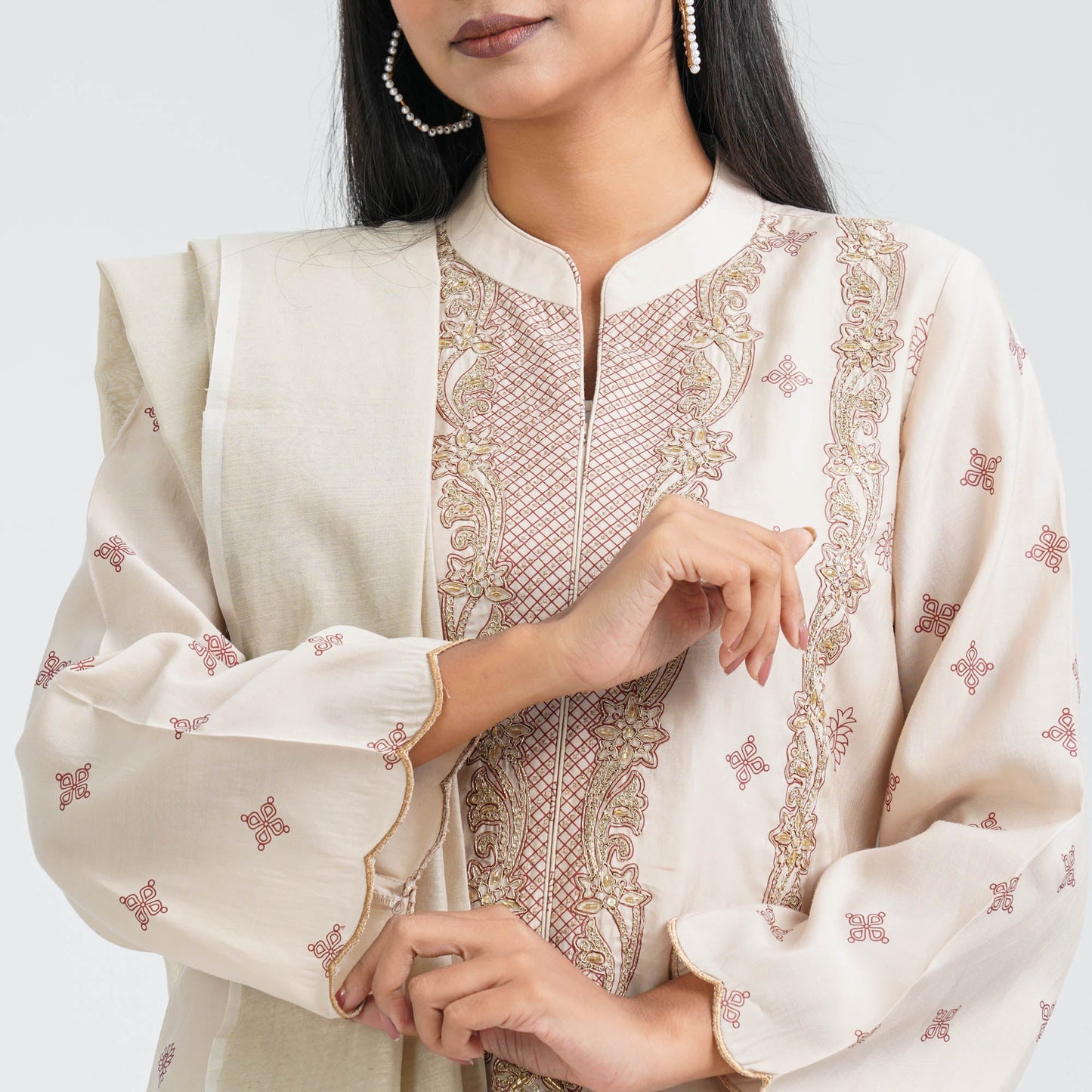 Womenâ€™s Silk Embroidery Three Piece Set