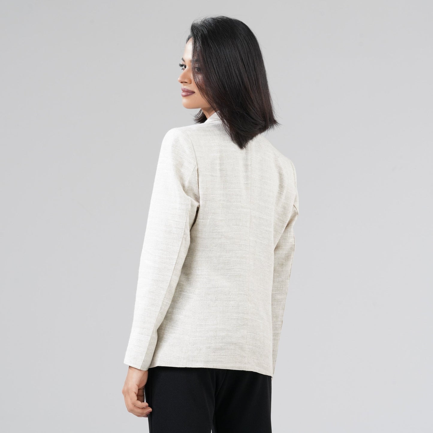 Womnes Off White Blazer