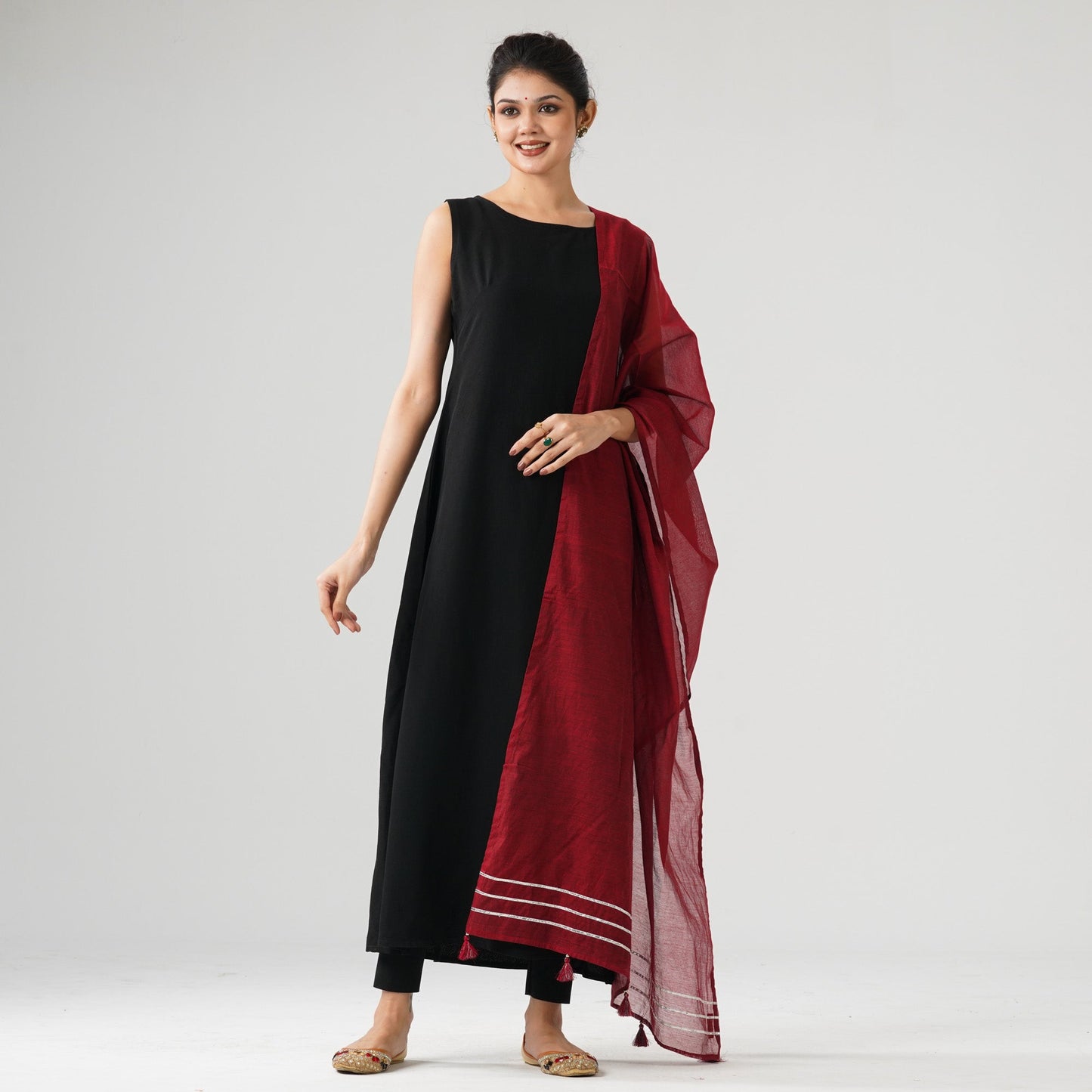 Womens Maroon Orna