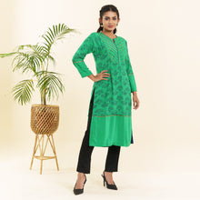 Load image into Gallery viewer, Women Green Screen Print Kurti
