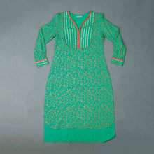 Load image into Gallery viewer, Women Green Screen Print Kurti
