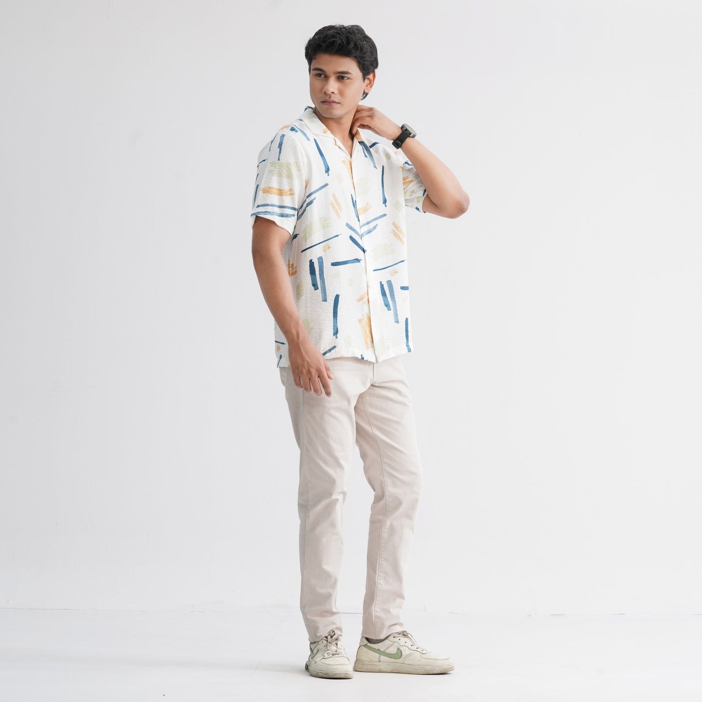 Menâ€™s White Blended Casual Shirt