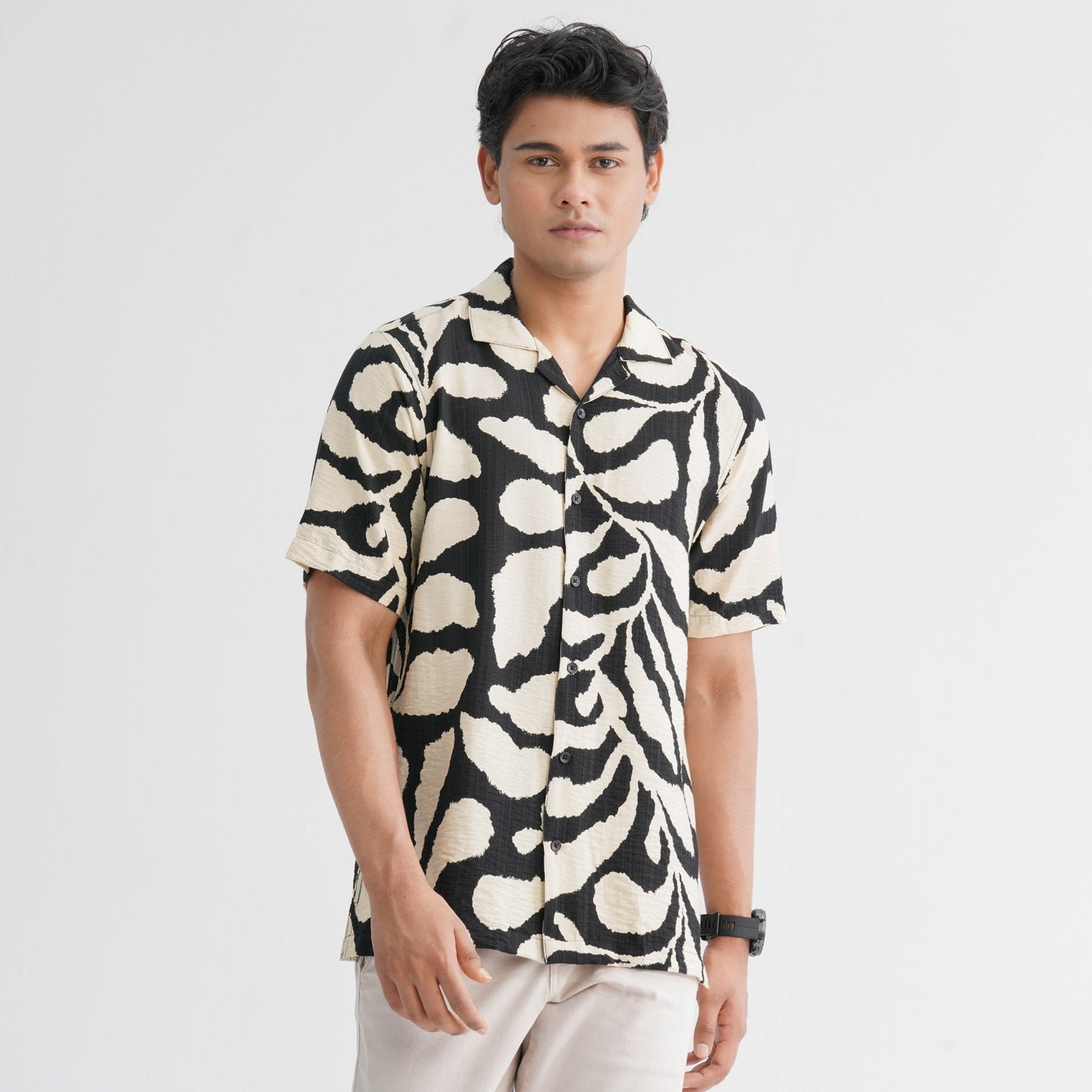 Menâ€™s Black Cream Casual Shirt