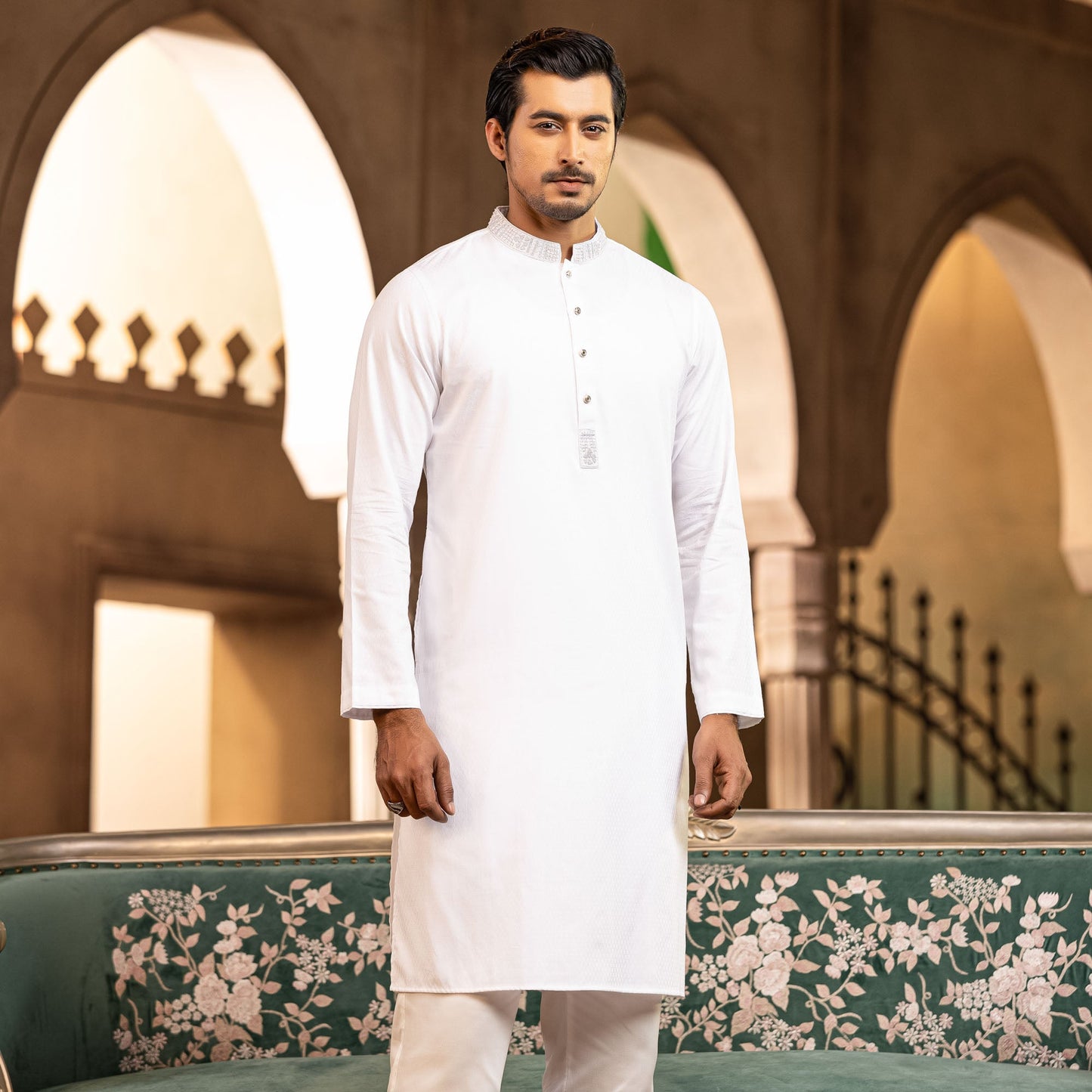 Men’s White Zardosi Panjabi